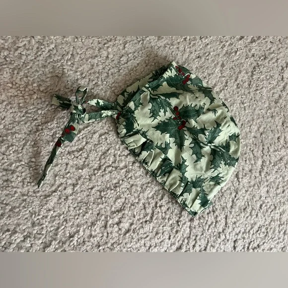 Kate Quinn Organic Cotton Holly Print Smocked Romper & Bonnet Set 3–6M - Picture 5 of 5